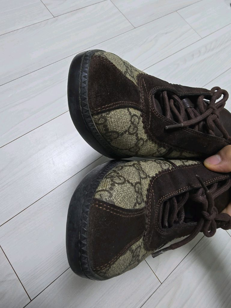 구찌 스니커즈 235 GG로고 PVC 로우탑 정품 운포--6