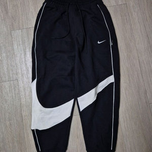 나이키 스우시 바지(M)