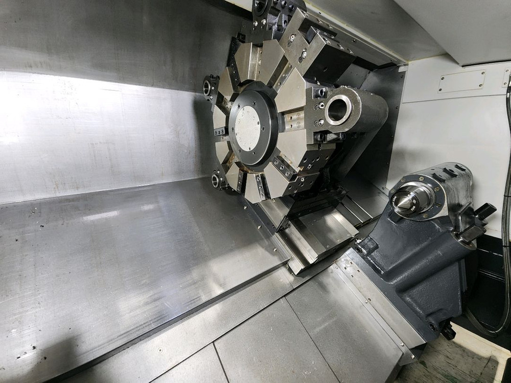 2022년식 HD3100 현대위아 CNC선반 판매해요 이미지