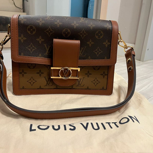 루이비통 미니 도핀 숄더백
