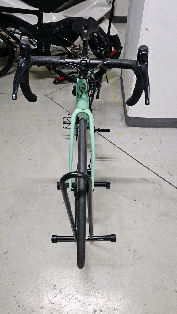 2022 자이언트 리브 어베일 AR3 XS 사이즈 팝니다.--2