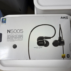 akg n5005 오공이 미사용 신품 팝니다 이미지