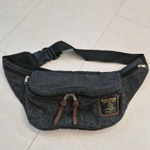 프릭스토어 x 해리스 트위드 힙쌕