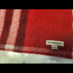 정품. burberry 100%산양털 캐시미어목도리