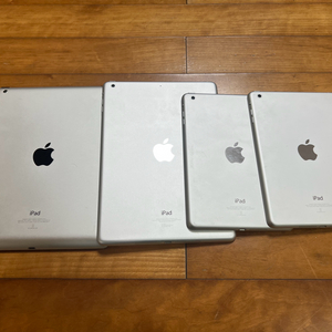 아이패드 4세대 16GB WiFi + 케이스