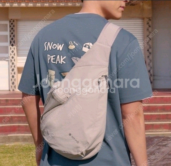 스노우피크 한국매장 정품 슬링백 카키 색상 1개 팝니다. - 택포 7만원--2