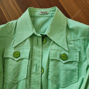 미우미우 쟈켓겸셔츠40사이즈