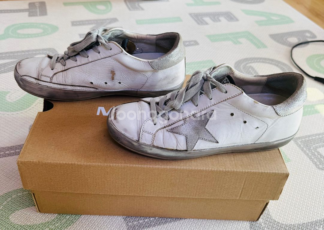 골든구스 슈퍼스타 여성스니커즈 37(240사이즈)--2