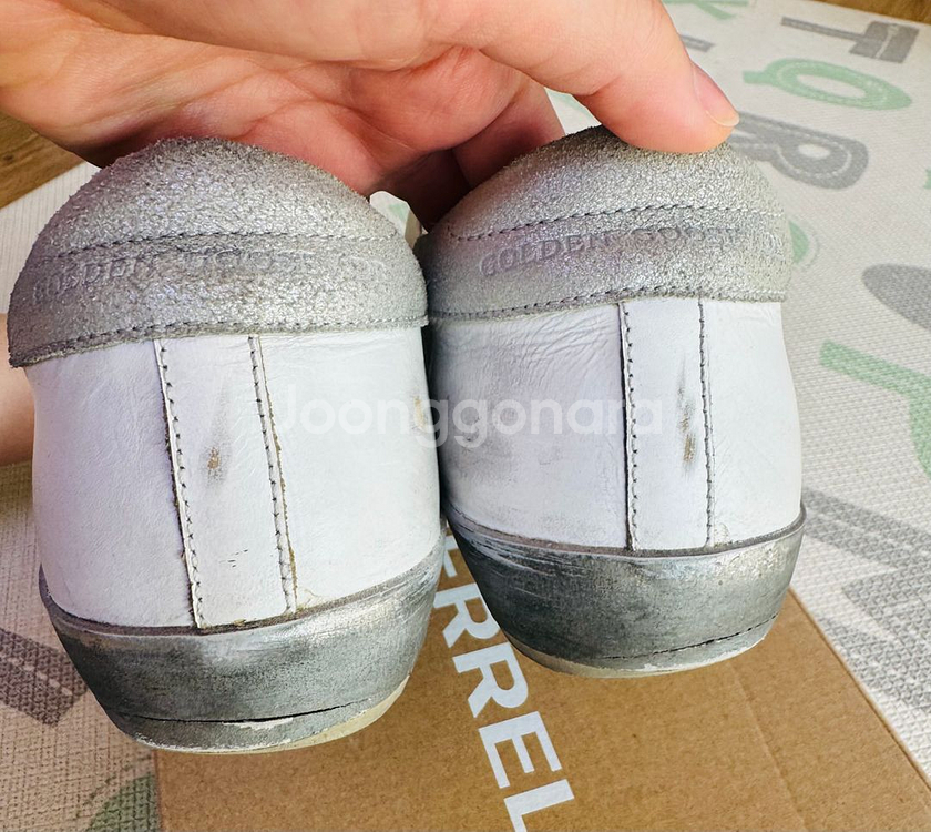 골든구스 슈퍼스타 여성스니커즈 37(240사이즈)--3