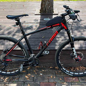 엘파마 페이스 P8000 팝니다