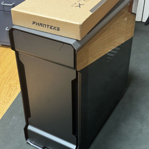 Phanteks Evolv X AG 케이스+hdd베이+아틱p14팬 이미지