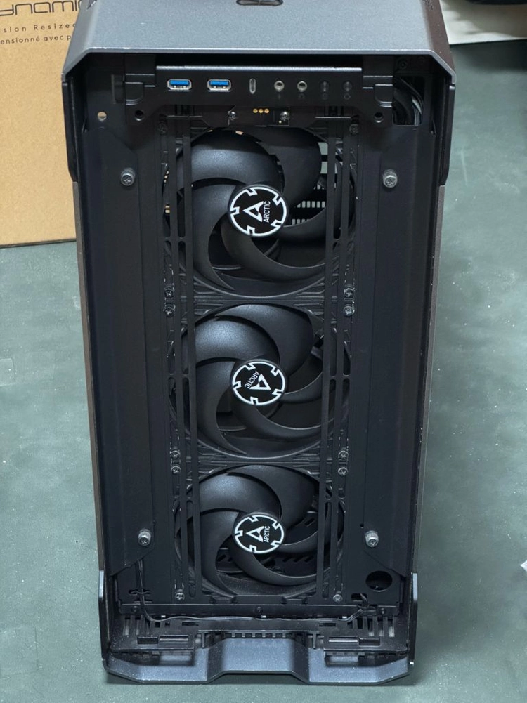 Phanteks Evolv X AG 케이스+hdd베이+아틱p14팬 이미지