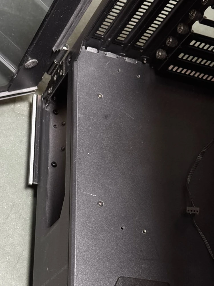 Phanteks Evolv X AG 케이스+hdd베이+아틱p14팬 이미지