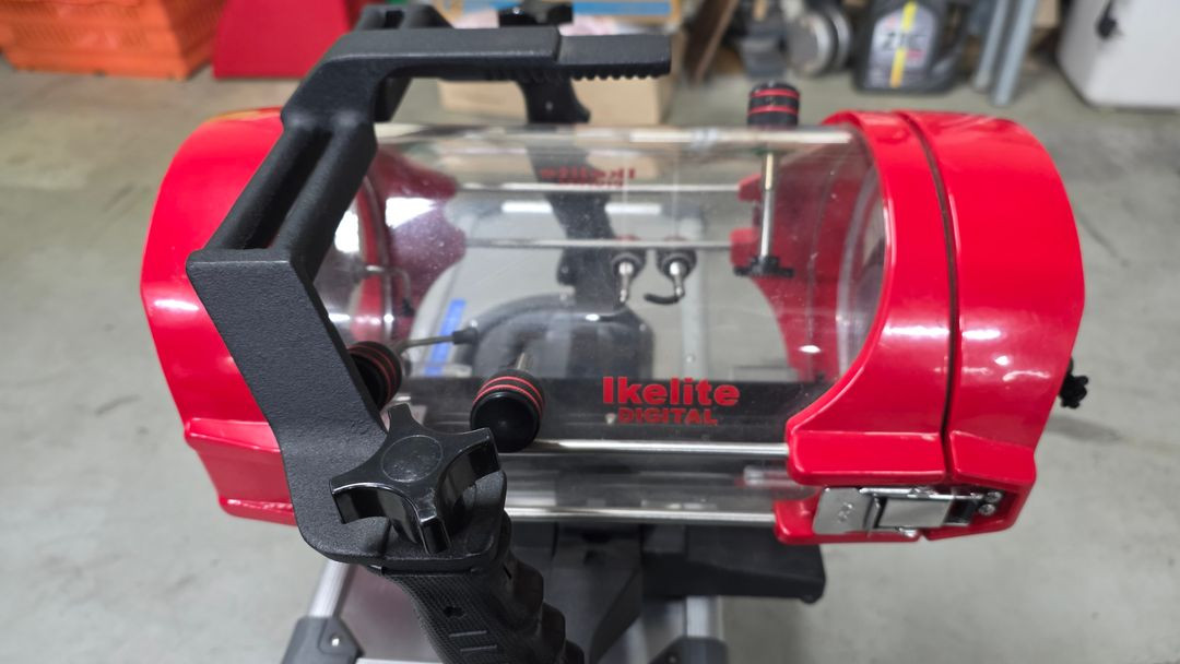 방수 카메라 하우징--1