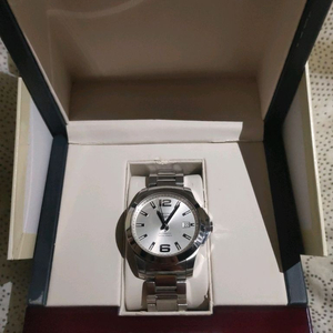 론진 콘퀘스트 오토매틱 39mm 오토매틱 300M 방수 제품