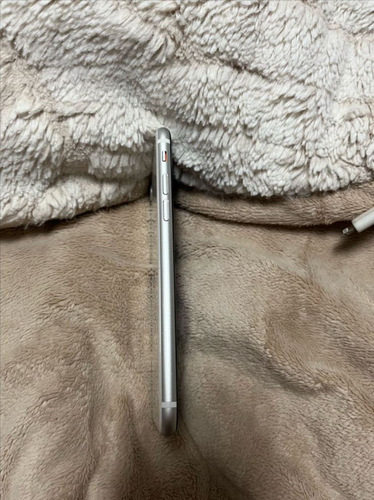 아이폰 SE 2세대 64GB 화이트 무소음 카메라--3