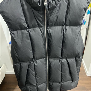 띠어리 패딩 조끼 블랙 L사이즈