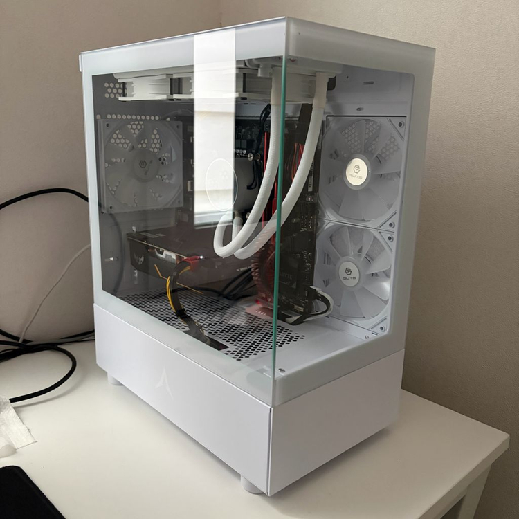 인텔i5 11400f GTX1660S 수냉 어항게이밍--2