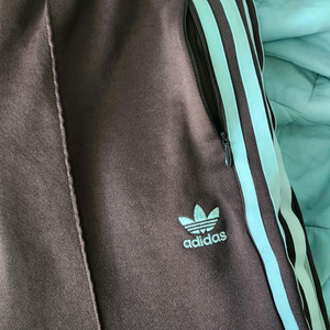 아디다스 브라운 갈색 트랙팬츠 M