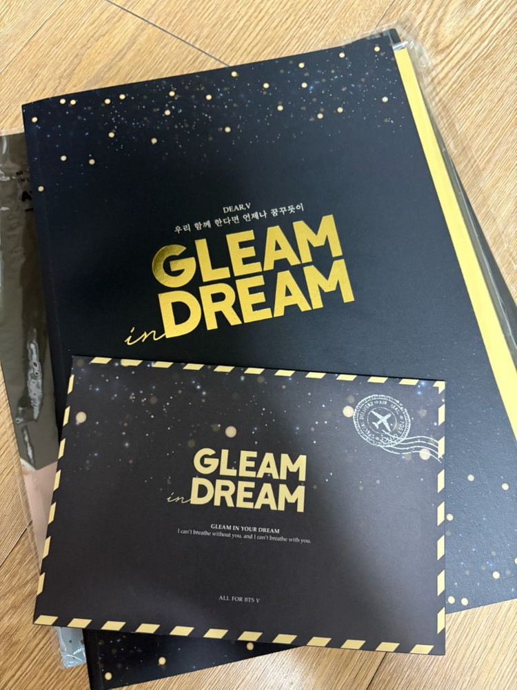 BTS 김태형 (뷔) 포토북--1