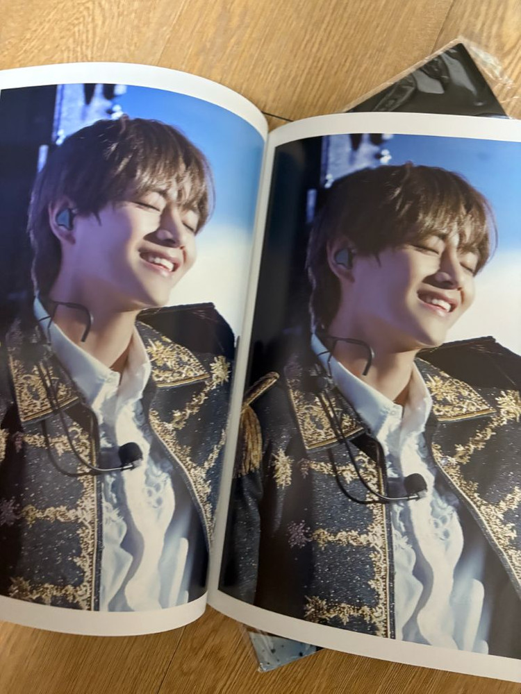 BTS 김태형 (뷔) 포토북--5