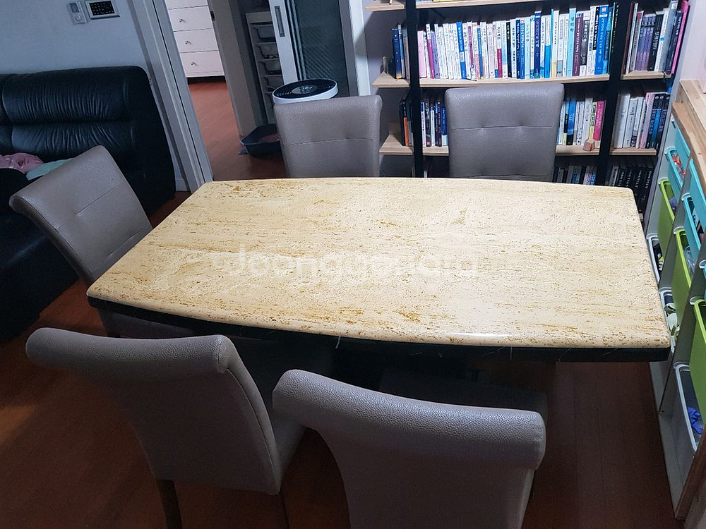 대리석 식탁세트 의자5개포함--1