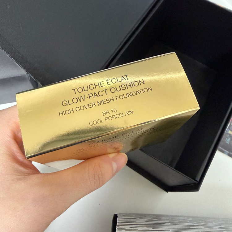 미개봉)입생로랑 글로우 팩트 쿠션+립 글로스--6