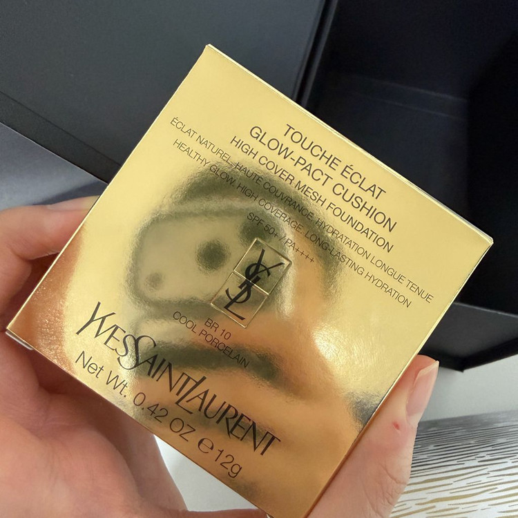 미개봉)입생로랑 글로우 팩트 쿠션+립 글로스--7