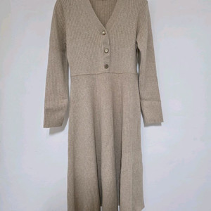 더아이잗 레이온 베이지 니트 롱원피스 55~66 상태굿