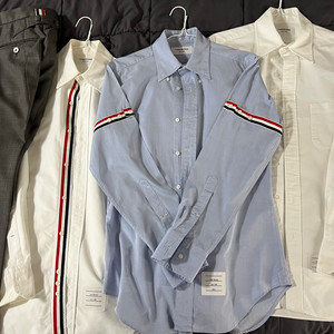 톰브라운 암밴드,삼선 셔츠