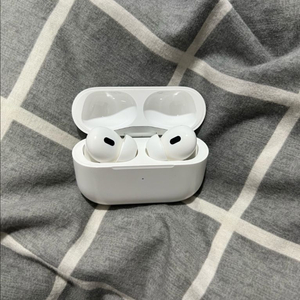 에어팟프로 2세대 8핀 이미지