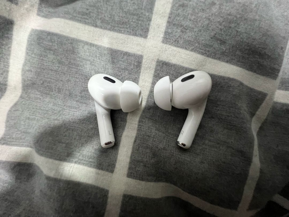 에어팟프로 2세대 8핀 이미지