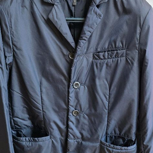 엠포리오 아르마니 패딩