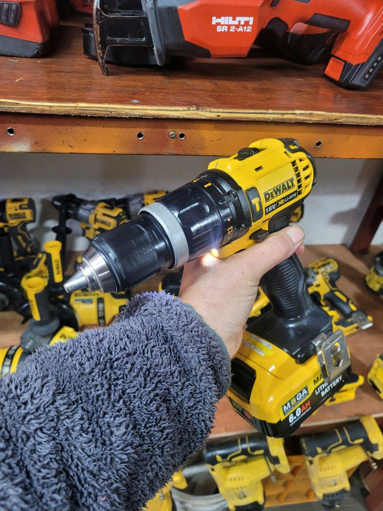 디월트충전함마드릴 DCD785 S급 배터리포함--7