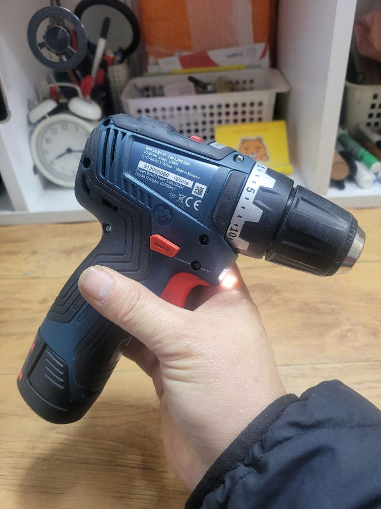 보쉬충전드릴드라이버 GSR10.8V35 브러쉬리스 A급--4