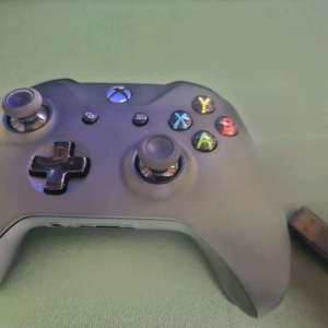 Xbox 무선 컨트롤러 + 무선 리시버 팝니다