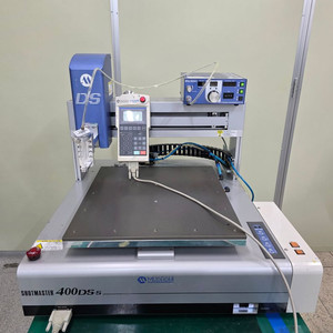 고정도 범용 탁상 문형 로봇 MUSASHI SHOTMASTER 400DS Dispenser 이미지