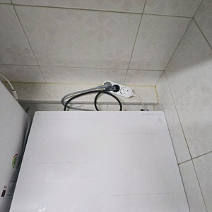 쿠쿠 미식 컬렉션 3구 화이트 인덕션레인지(메탈실버) 판매 해요