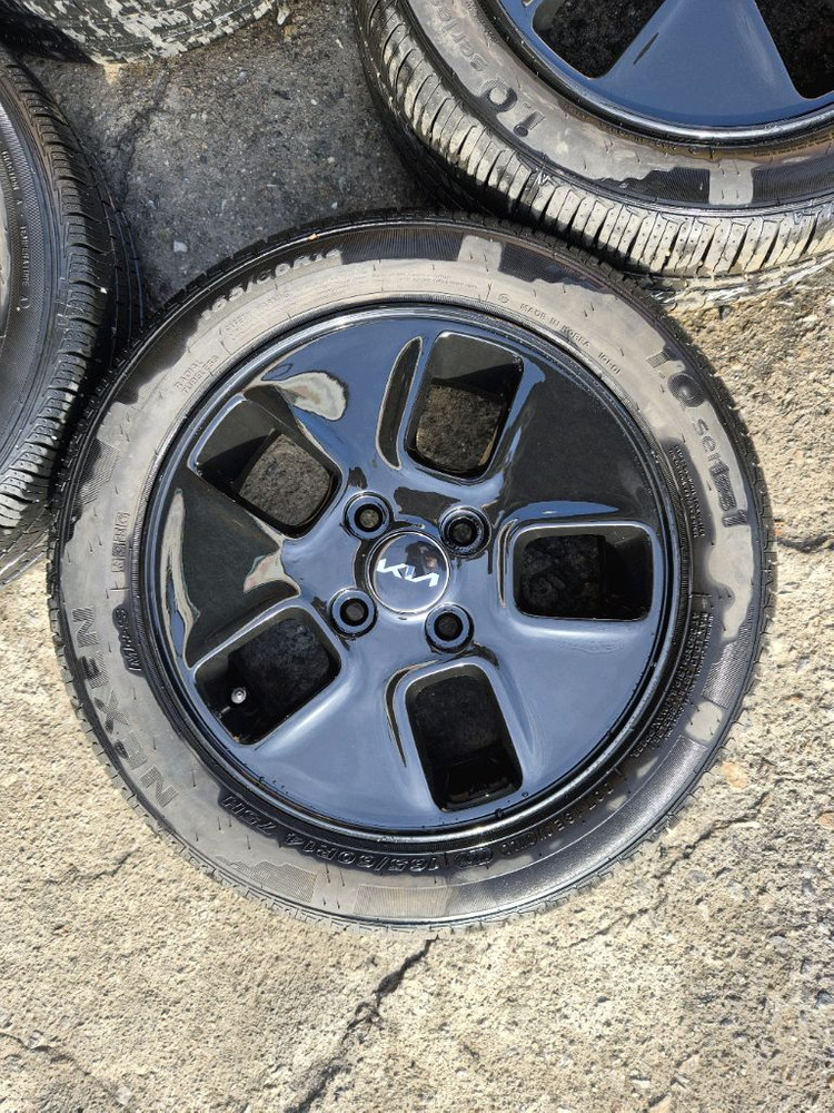 모닝 레이 순정 14인치 휠타이어 이미지