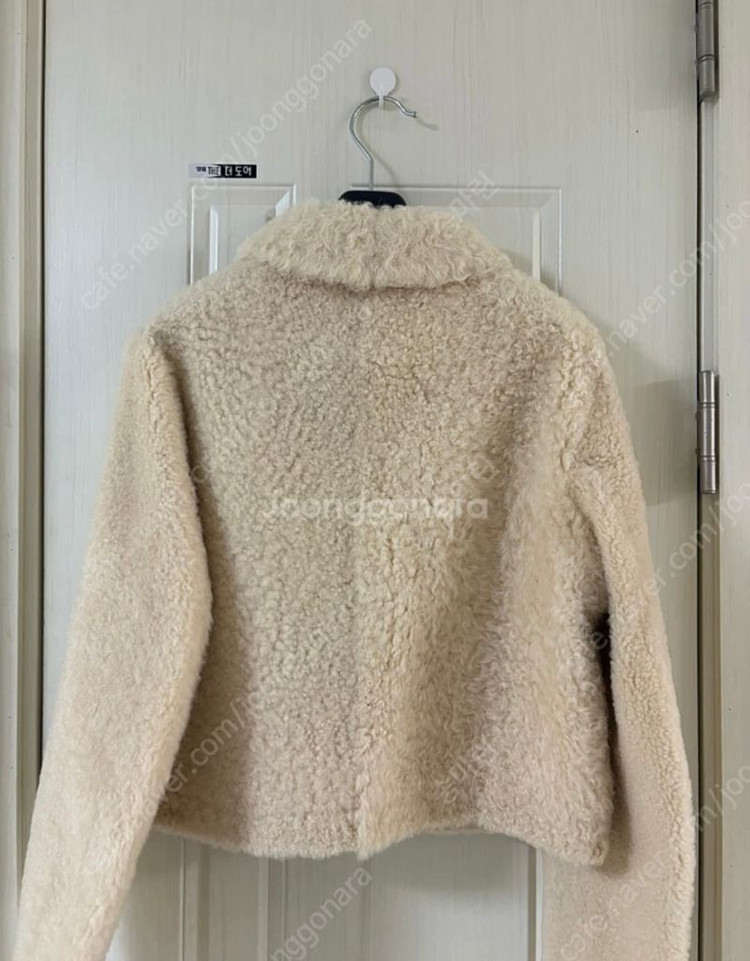 Sandro 양털 무스탕 판매(사이즈 51, 새상품)--2