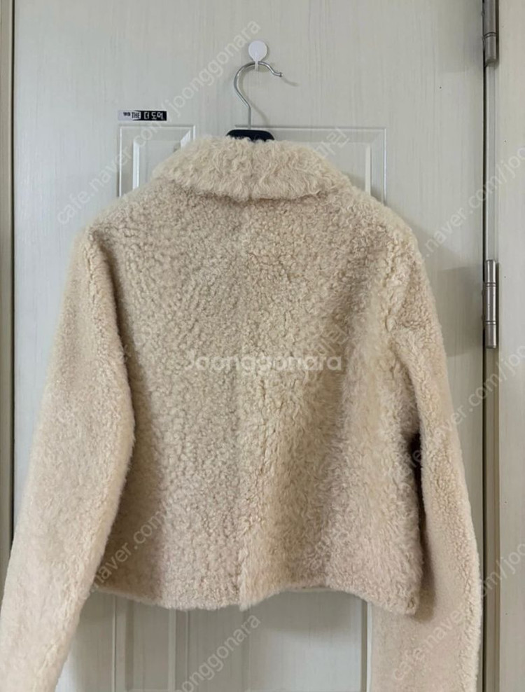 Sandro 양털 무스탕 판매(사이즈 51, 새상품)--3