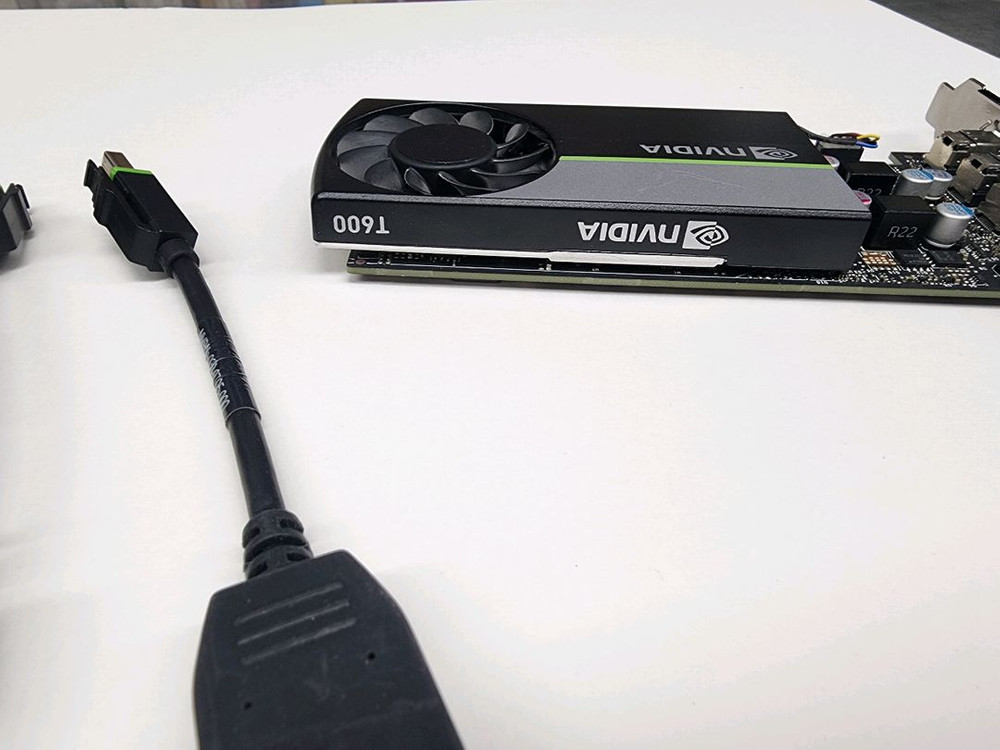 NVIDIA Quadro T600--3