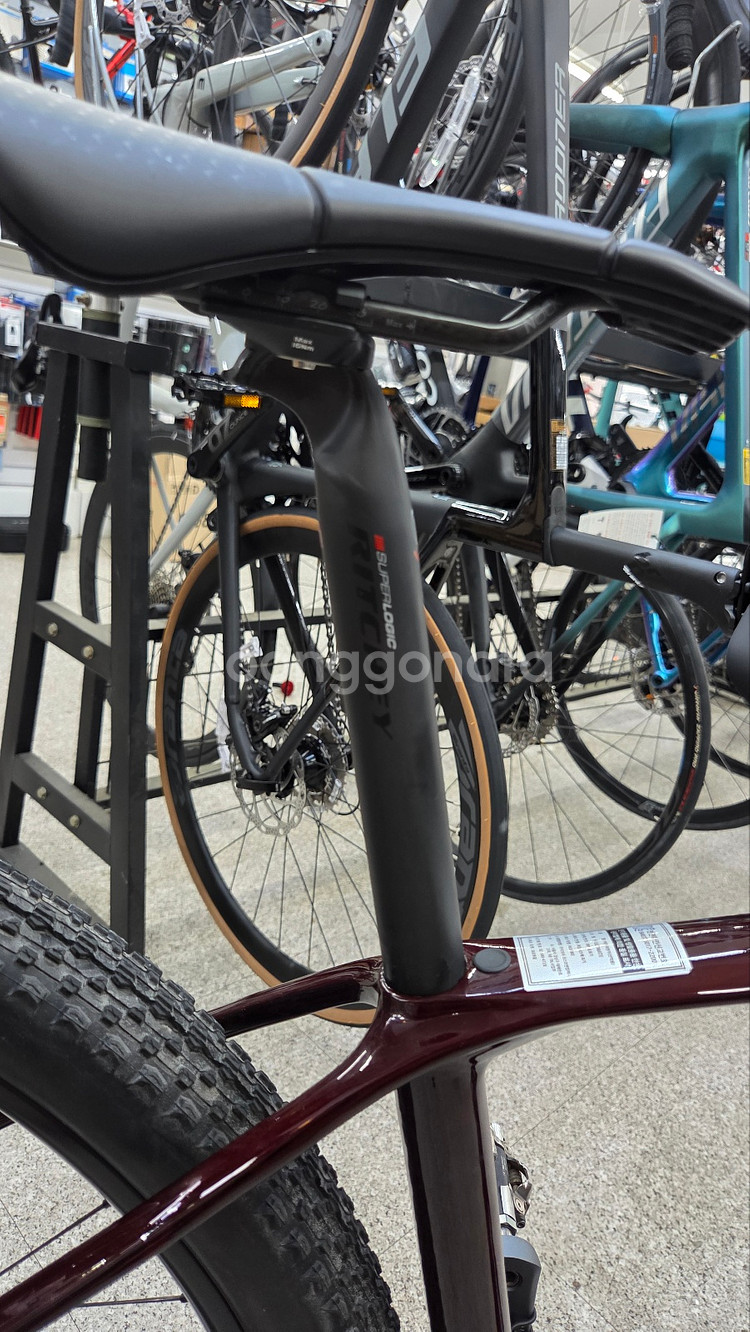 H 얼티메이트 EVO 8.5 | GX 이글 AXS 트랜스미션 | DT XRC1501 | 9.9kg 초경량 카본--7