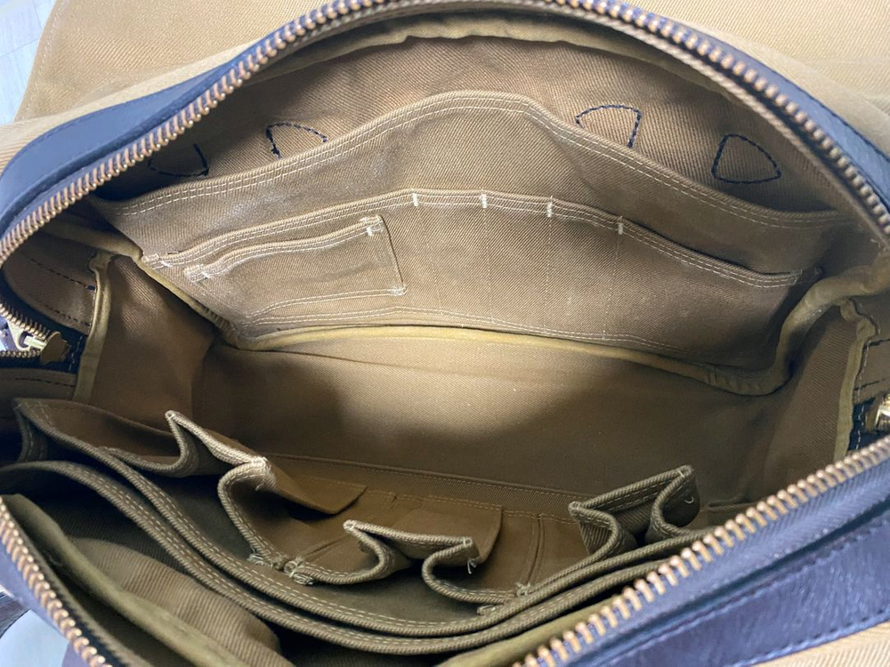 필슨 257 브리프 케이스 팝니다--3