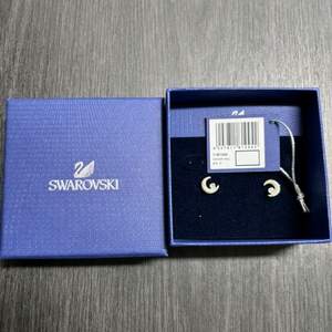 스와로브스키귀걸이.새것입니다