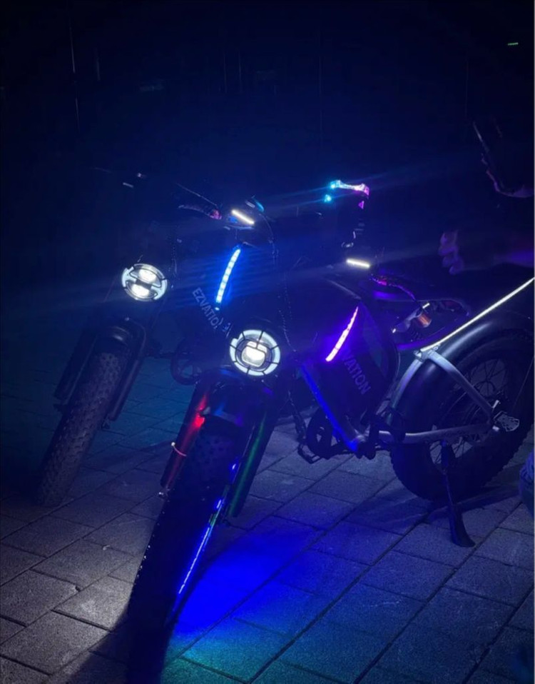 bs슬릭 자토바이 튜닝차 판/대 이미지