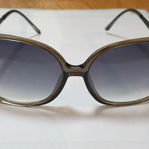 셀린느 선글라스 SC1597 S 모델