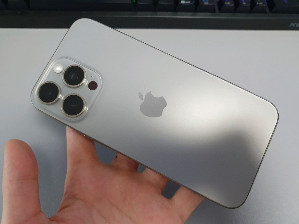 [미국판] 아이폰15 프로 맥스 / 512GB / 내추럴 티타늄--2