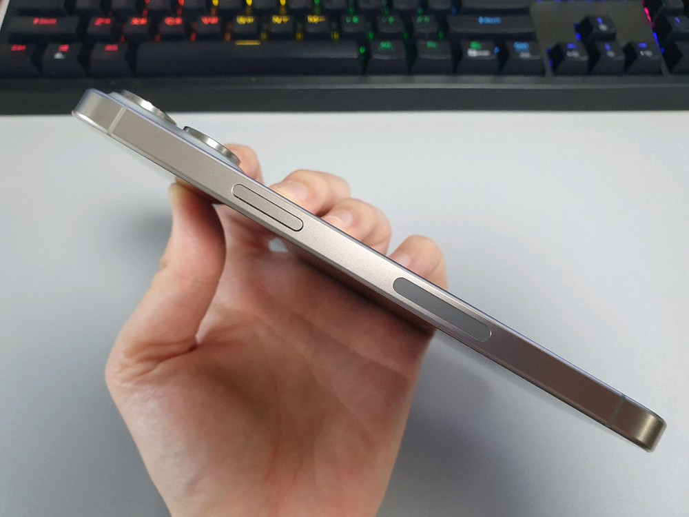 [미국판] 아이폰15 프로 맥스 / 512GB / 내추럴 티타늄--7