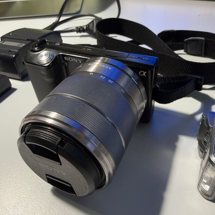 소니 NEX-5 미러리스 카메라 + 18-55mm 렌즈 세트 이미지